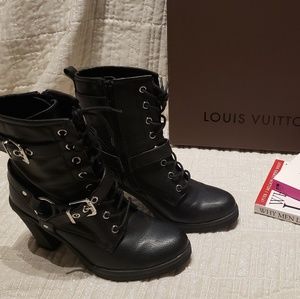 Guess heeled combat/moto boots